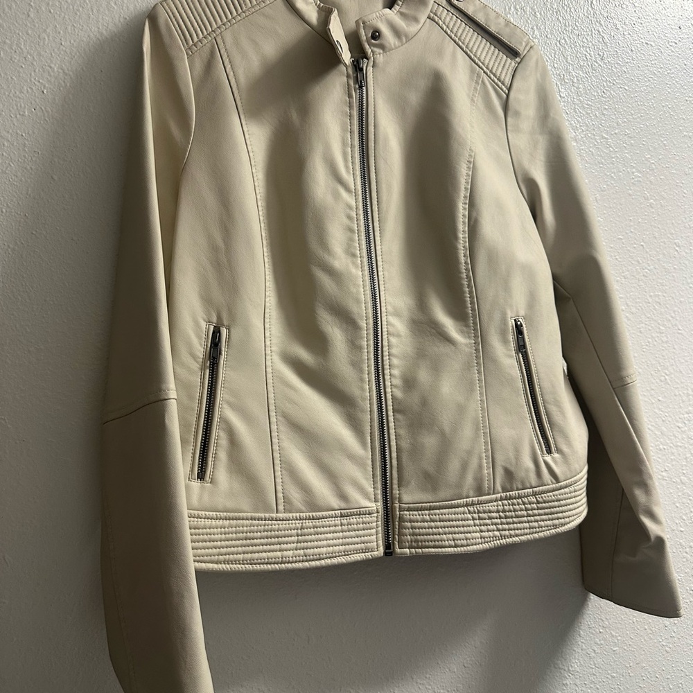 Apt. 9 Women's Cream Leather Jacket